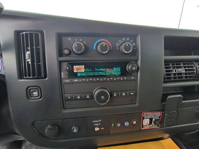 2025 Chevrolet Express 2500