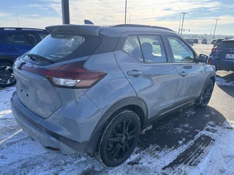 2022 Nissan Kicks SR
