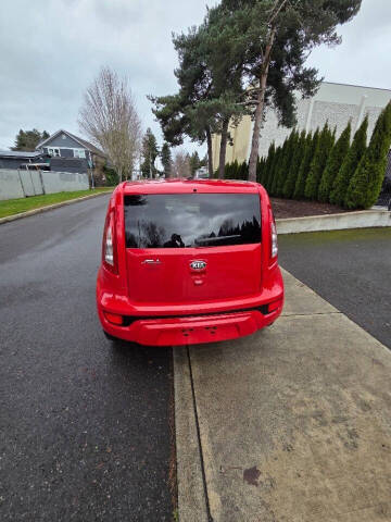 2013 Kia Soul +