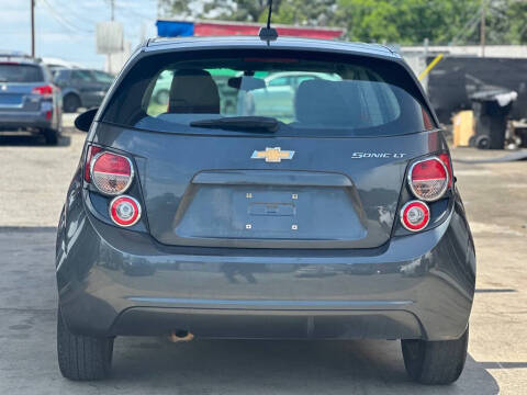 2016 Chevrolet Sonic LT Auto