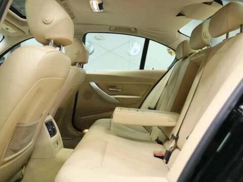 2012 BMW 3 Series 328i