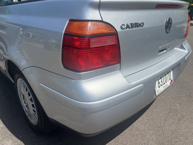 2002 Volkswagen Cabrio GLS