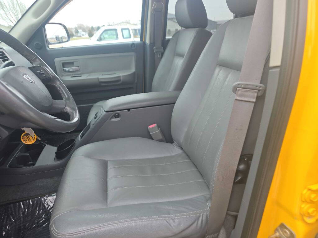 2006 Dodge Dakota 37