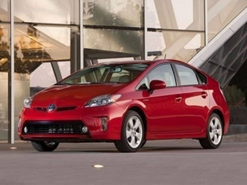 2015 Toyota Prius Two's photo