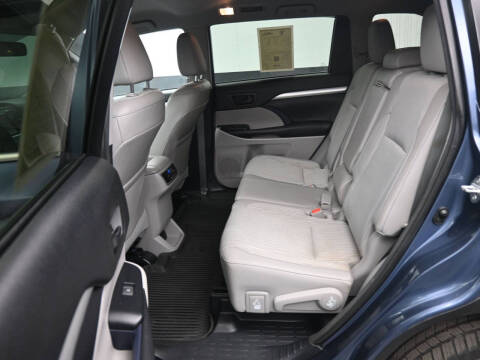 2016 Toyota Highlander LE Plus