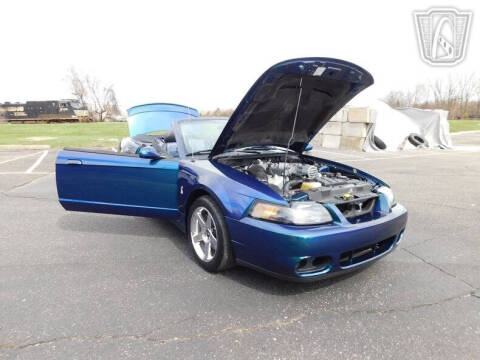 2004 Ford Mustang SVT Cobra
