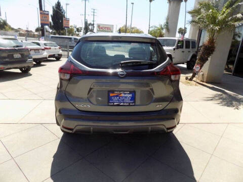 2024 Nissan Kicks SV