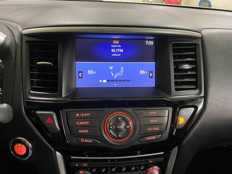 2017 Nissan Pathfinder S