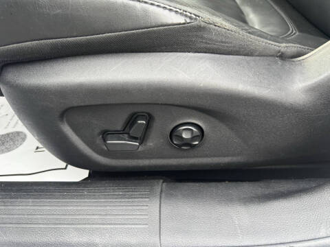 2016 Chrysler 200 Limited Platinum