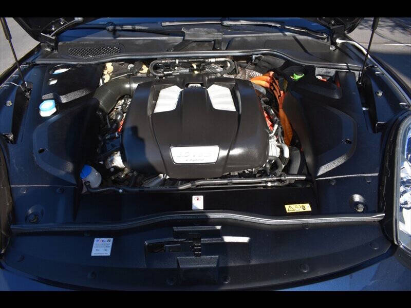 2017 Porsche Cayenne S E-Hybrid