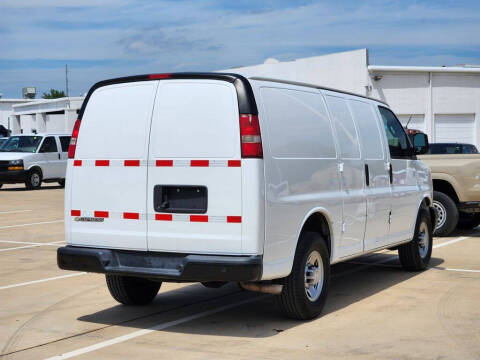 2021 Chevrolet Express 2500