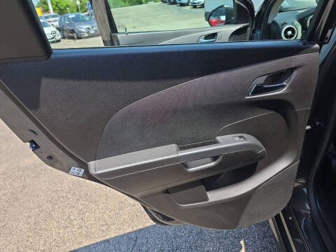 2017 Chevrolet Sonic LT Auto