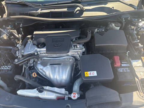 2017 Toyota Camry SE