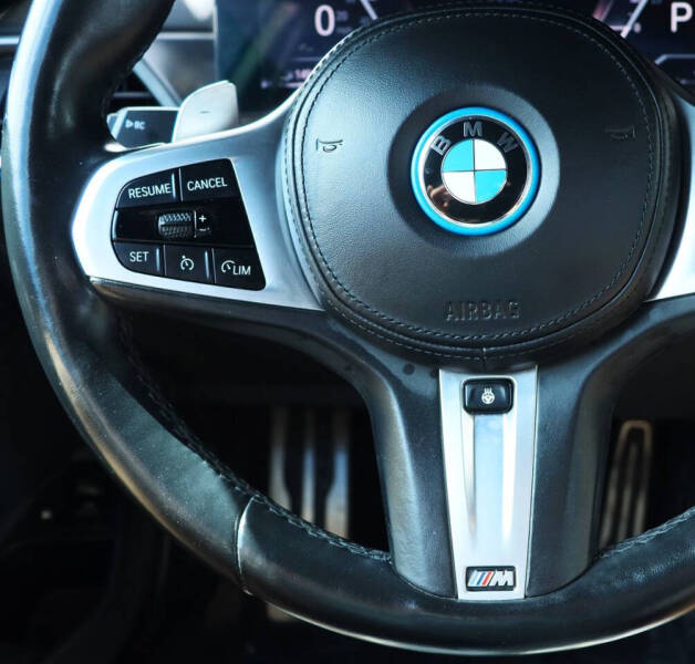 2023 BMW 3 Series 330e