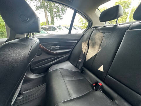 2015 BMW 3 Series 328i