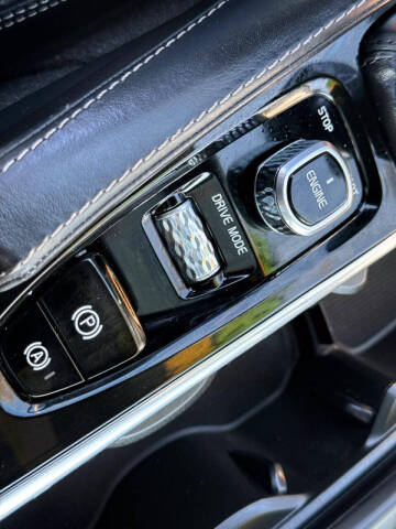 2017 Volvo XC90 T6 Inscription