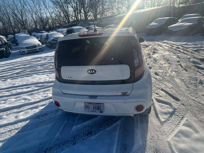 2018 Kia Soul +