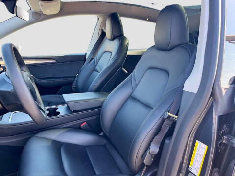 2025 Tesla Model Y Long Range