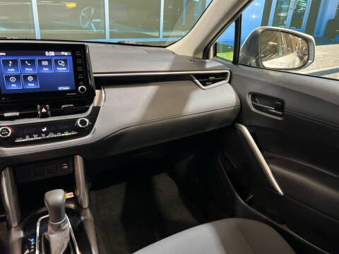 2022 Toyota Corolla Cross LE