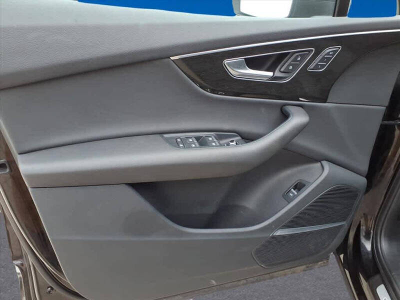 2021 Audi Q7 quattro Premium Plus 45 TFSI