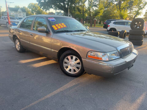 2005 Mercury Grand Marquis for sale at Morelia Auto Sales & Service in Maywood IL