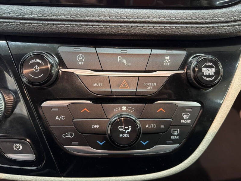 2020 Chrysler Pacifica Limited