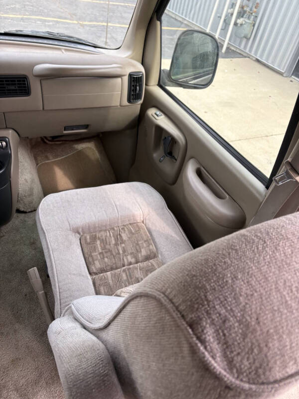 1999 Chevrolet Express G1500