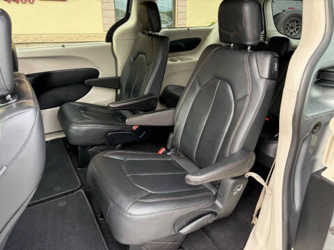 2020 Chrysler Pacifica Touring L