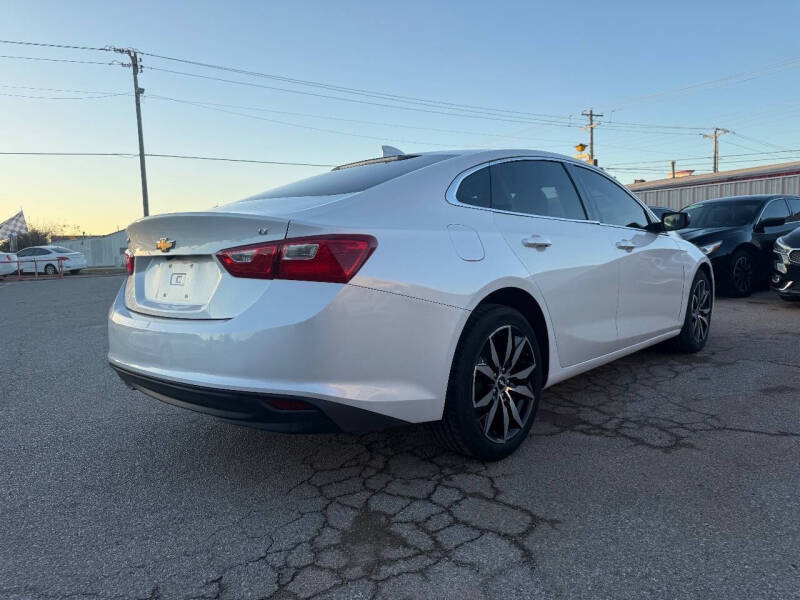 2017 Chevrolet Malibu LT