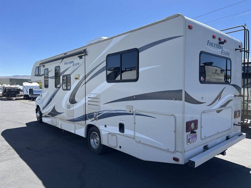 2014 Ford E-Series E-450 SD