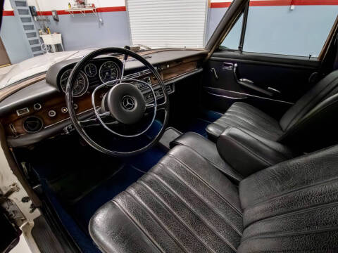 1971 Mercedes-Benz 280-Class