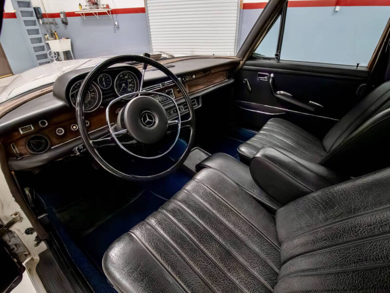 1971 Mercedes-Benz 280-Class