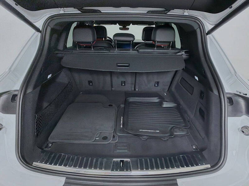 2024 Porsche Cayenne