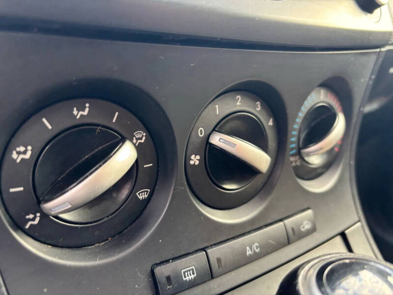 2012 Mazda MAZDA3 i Touring