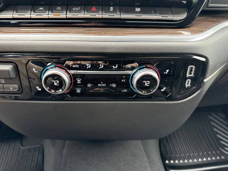 2025 GMC Sierra 1500 Elevation Standard