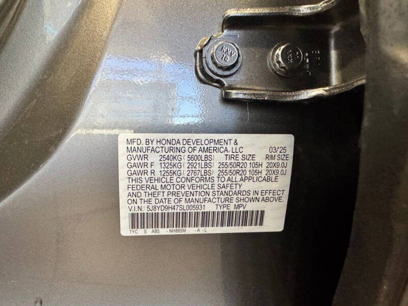 2025 Acura MDX w/Tech