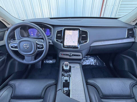 2023 Volvo XC90 Recharge T8 Ultimate Bright Theme 6P