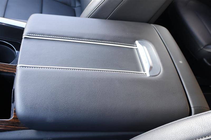 2024 Cadillac Escalade ESV Luxury