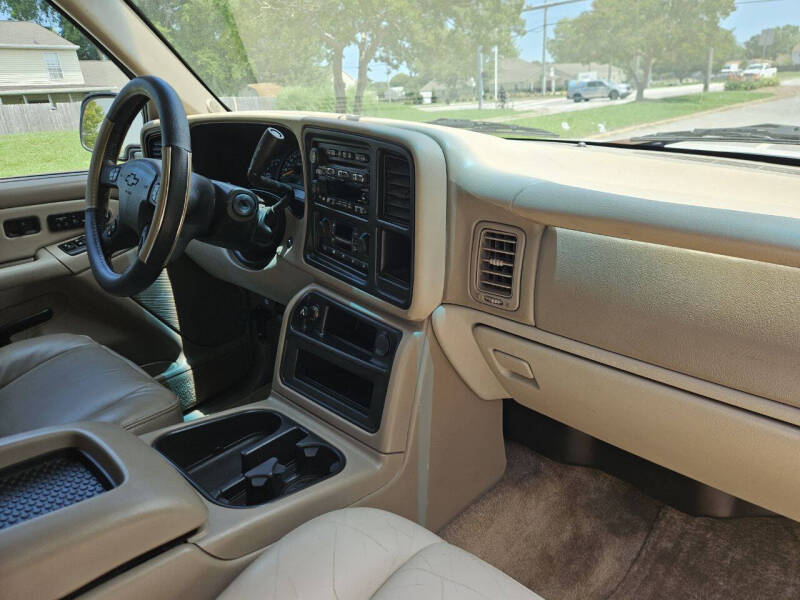 2003 Chevrolet Suburban 1500 LT