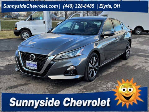 2020 Nissan Altima for sale at Sunnyside Chevrolet in Elyria OH