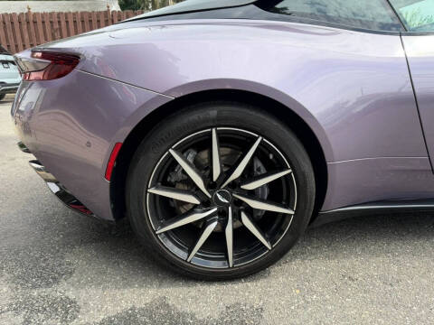 2017 Aston Martin DB11