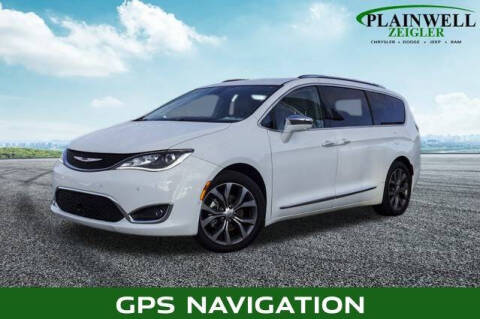 2017 Chrysler Pacifica for sale at Zeigler Ford of Plainwell in Plainwell MI