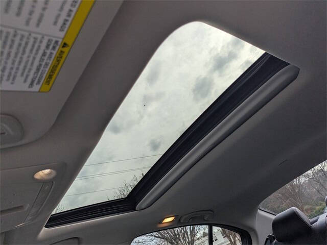 2022 Infiniti Q50 Luxe