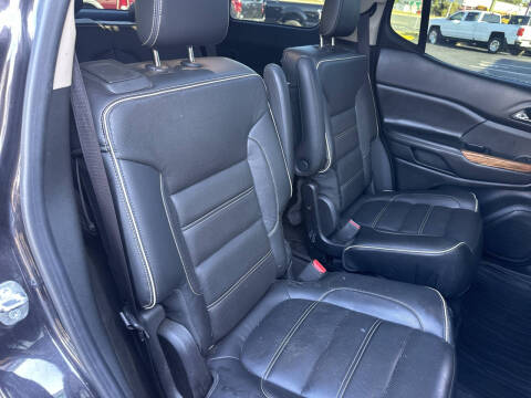 2017 GMC Acadia Denali