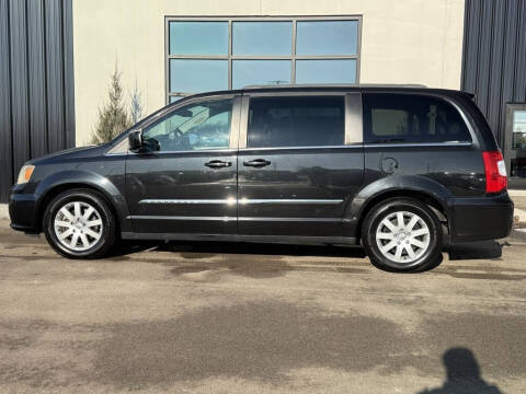 2013 Chrysler Town and Country Touring