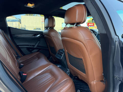 2014 Maserati Ghibli