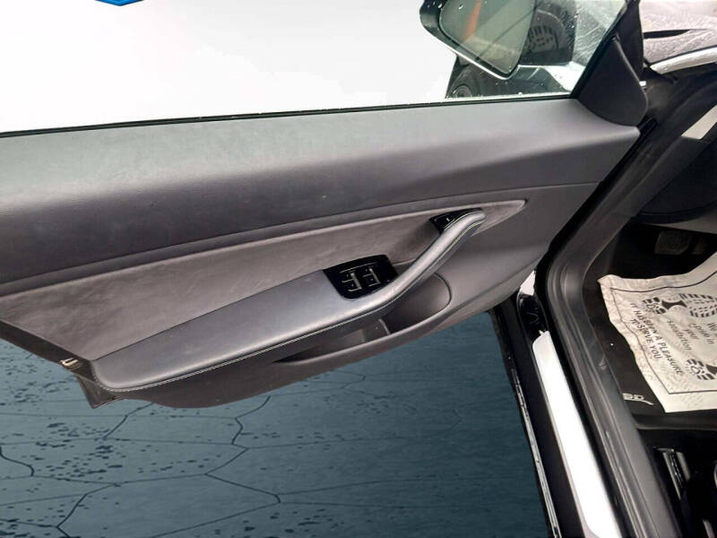 2019 Tesla Model 3 Mid Range