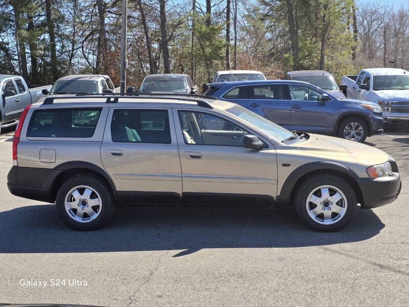 2004 Volvo XC70