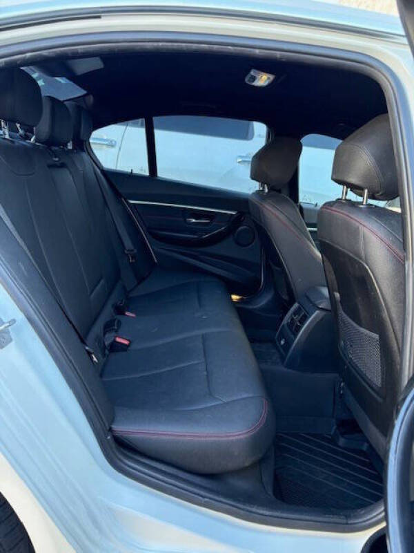 2017 BMW 3 Series 330i