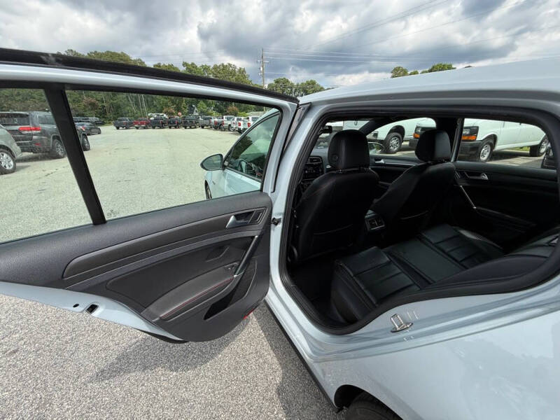 2018 Volkswagen Golf GTI S